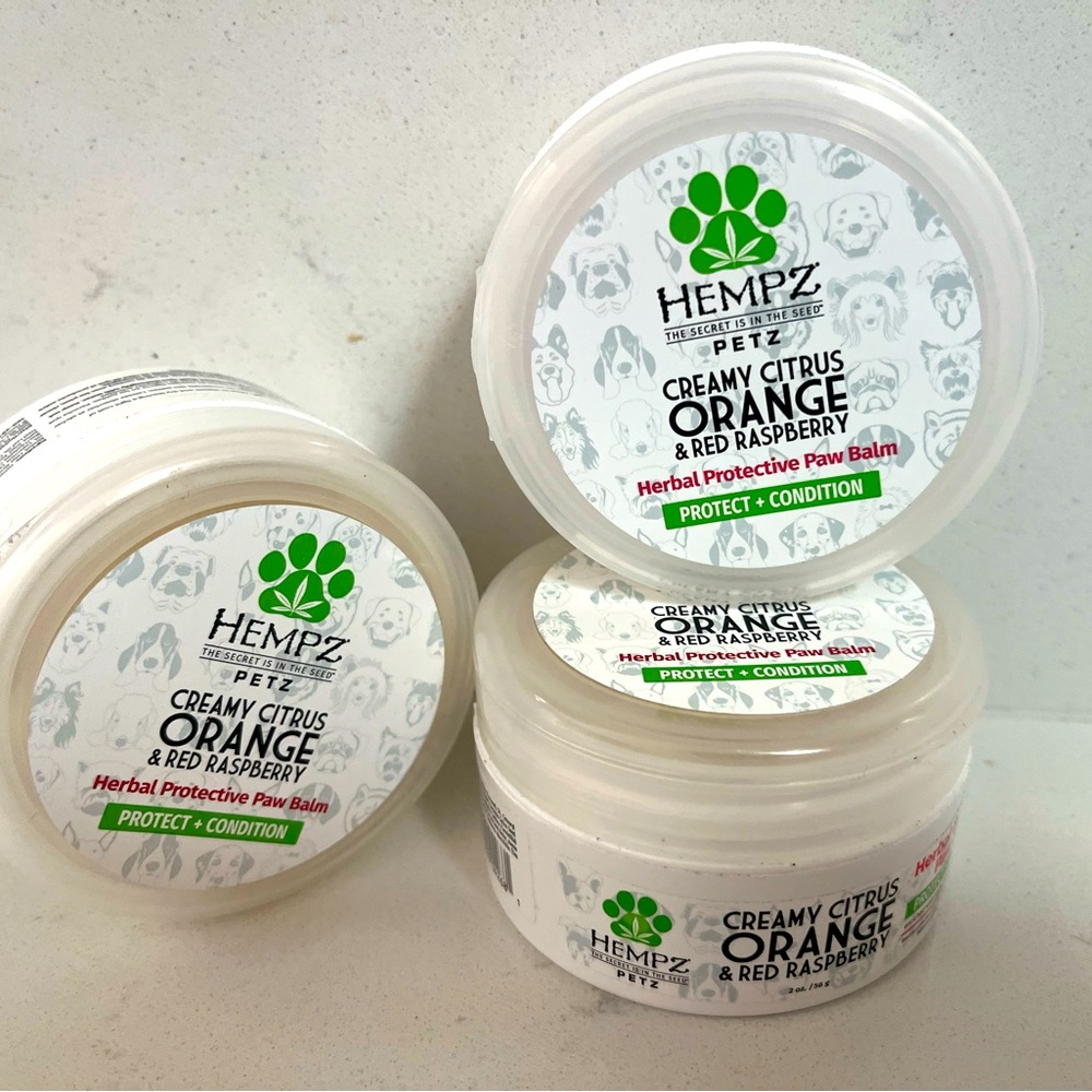 New Hempz Petz paw balm orange citrus & red raspberry protect condition paws new